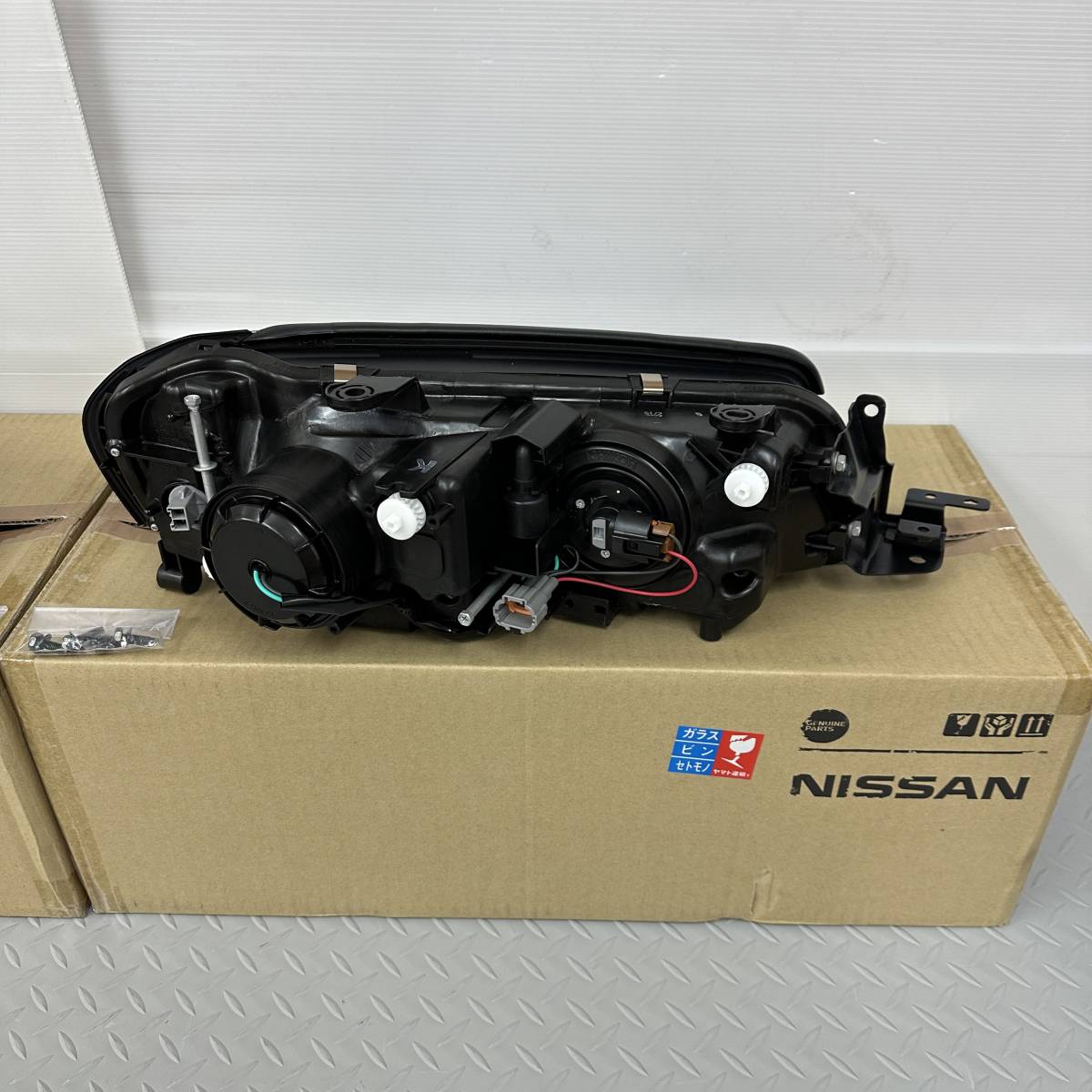 ☆新品 即納 日産 純正 スカイライン R34 GTS GTR ヘッドライト 前期 