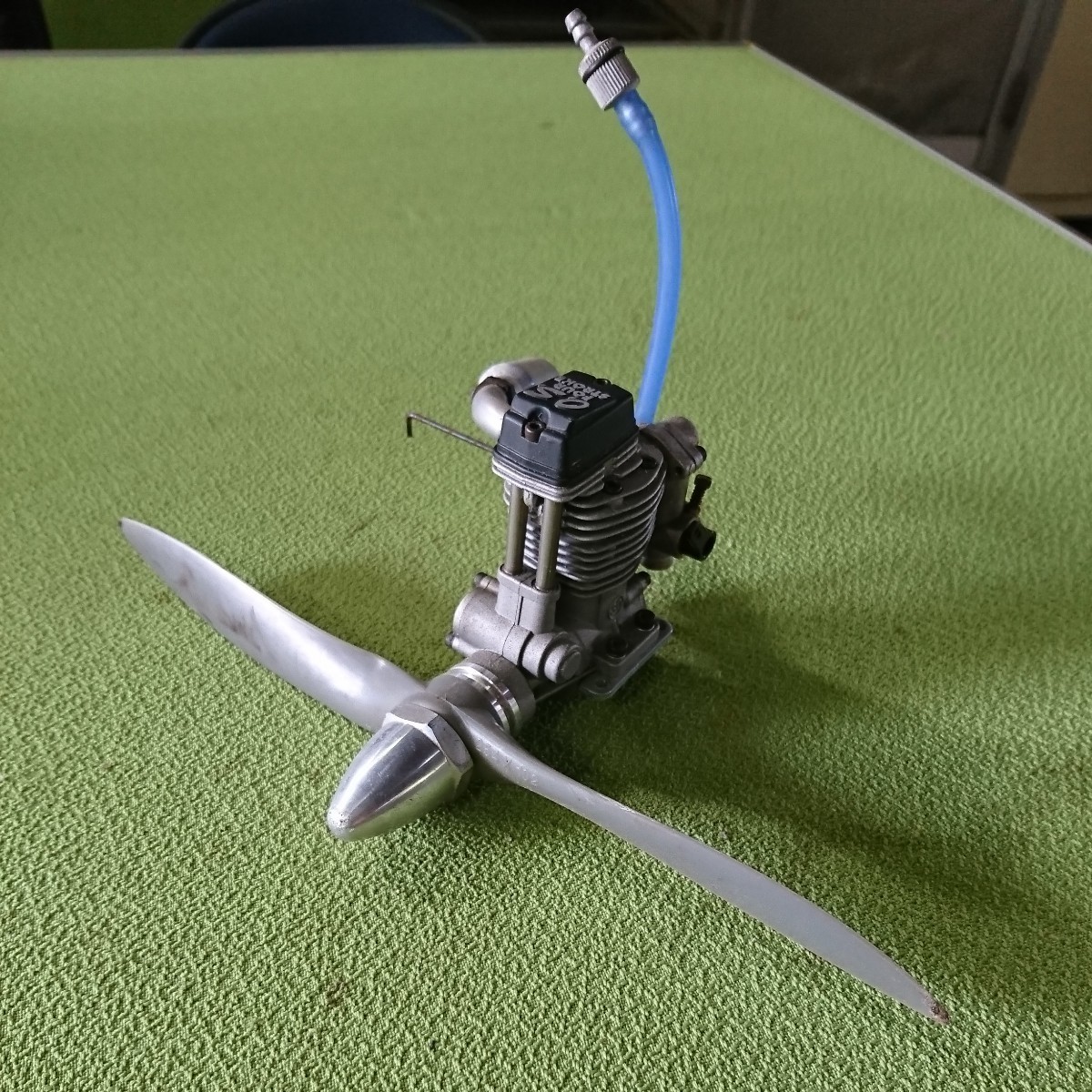 ラジコン飛行機用エンジン FS 30