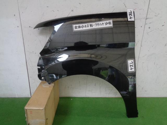 タント DBA-LA600S 左Fフェンダー 53802-B2052 344347
