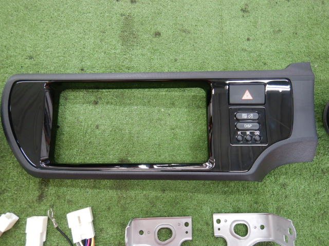 23052402】NHP10 アクア オーディオパネル 2DINワイド用 エアコン