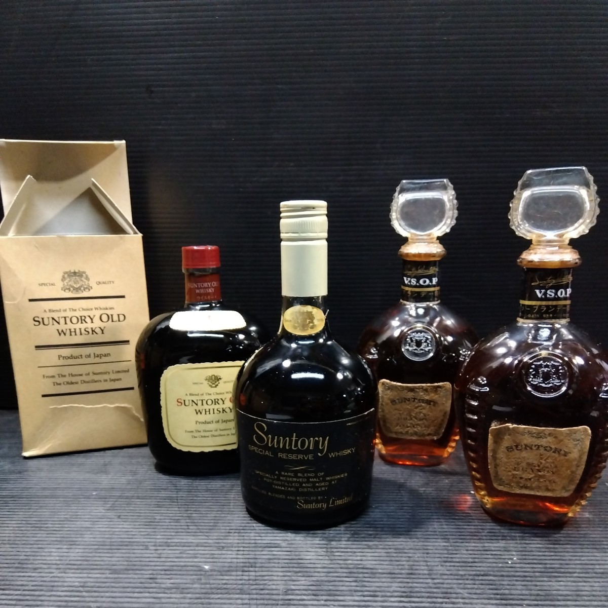 サントリー スペシャルリザーブ 4本セット ウイスキー 未開栓 SUNTORY 未開栓 サントリー スペシャルリザーブ 4本セット 【公式通販】