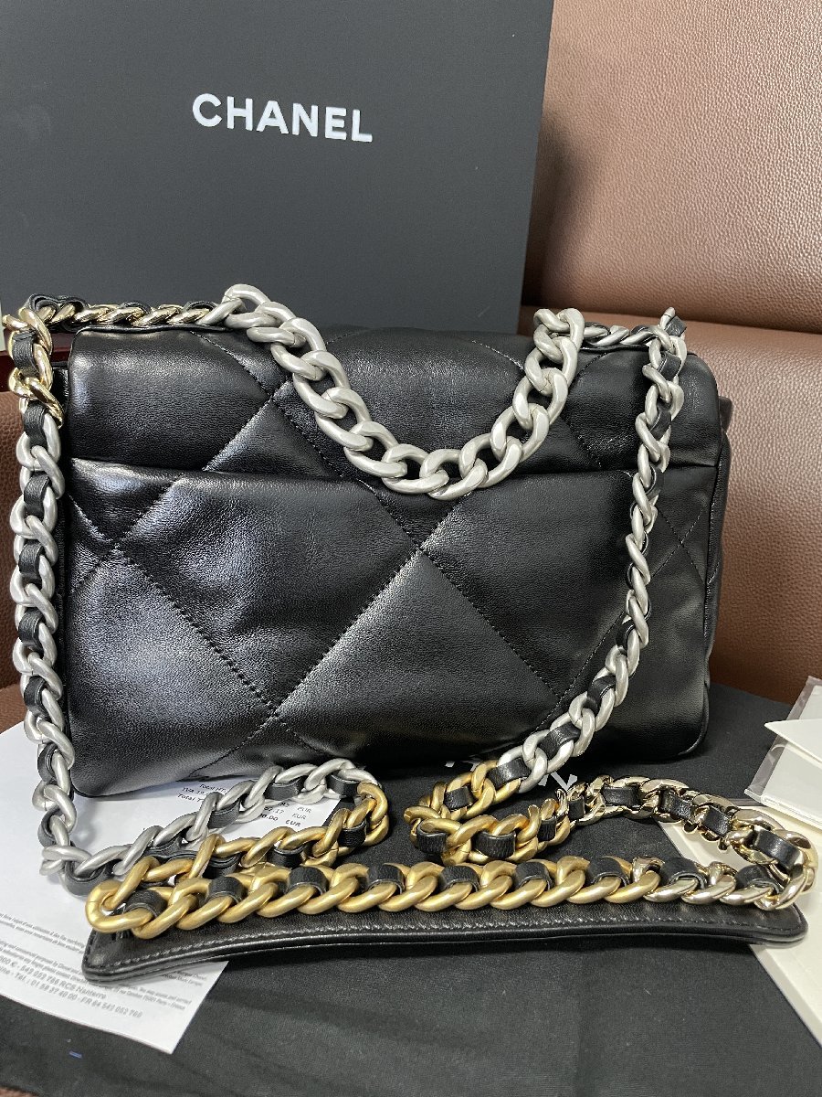 新品同様 限定品 ※シャネル CHANEL※ 19 フラップバッグ レア ゴート 