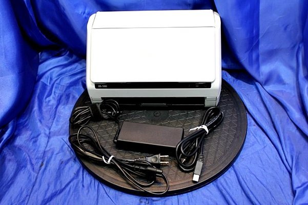 ◆スキャン枚数40，974枚◆ EPSON/A4カラー対応 高速シートフィードスキャナー ★DS-530/USB3.0ケーブル付★ 在156S