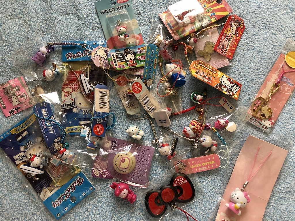 キティちゃん ご当地根付 ストラップ 他色々 新品中古まとめて（ほぼ 
