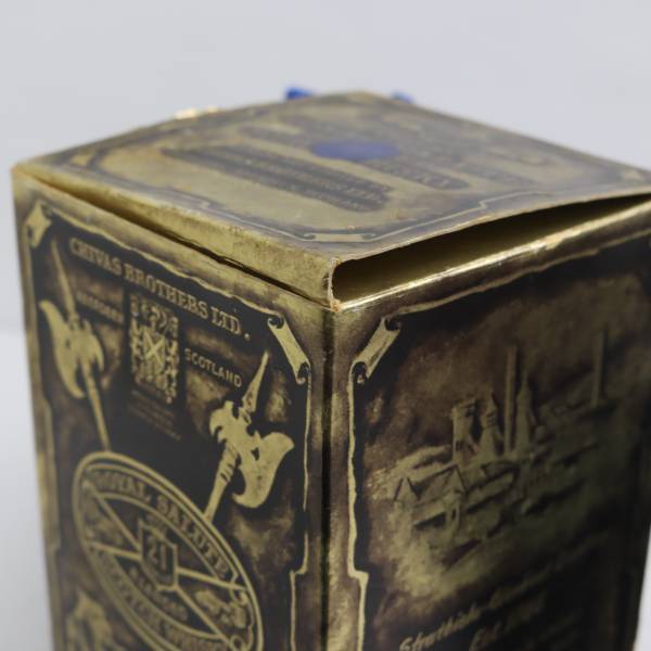 ROYAL SALUTE（ロイヤルサルート）21年 40％ 700ml 青陶器（重量 1116g