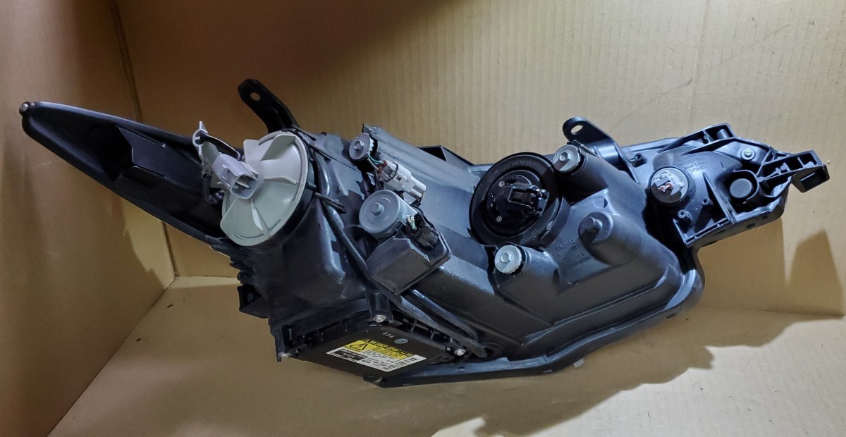 トヨタ エスティマ GSR50 純正 HIDヘッドライト 左右セット KOITO 28