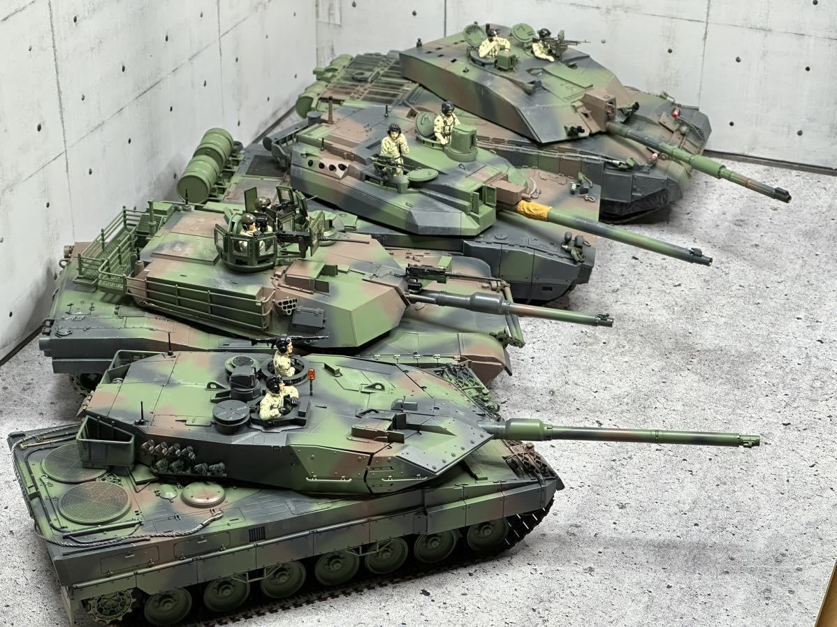 1/35 NATO軍 主力戦車4台 ①レオパルド2 ②エイブラムス ③ルクレール④チャレンジャー2 ⑤フィギュア8体(ウクライナ) 塗装済み完成品