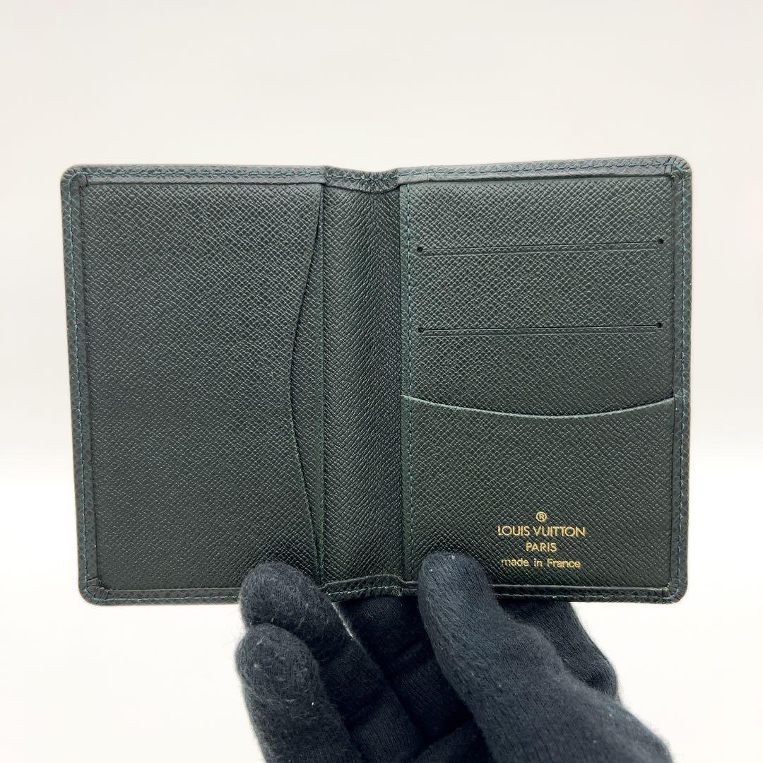 美品 ルイヴィトン タイガ ドゥポッシュ カードケース 深緑 エピセア