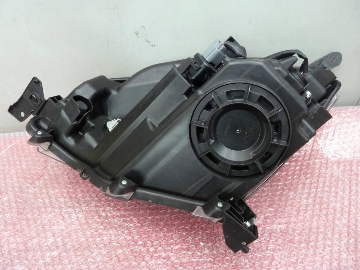 タンク M900A M910A 前期 純正 左 ヘッドライト STANLEY W3917 【公式