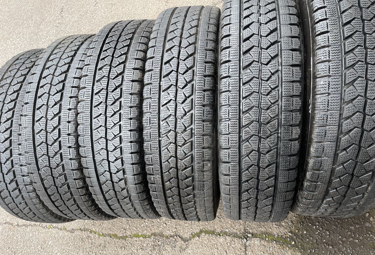W979 115⁄113L BLIZZAK 205⁄70R17.5 ブリヂストン LT W989 □BS新品 