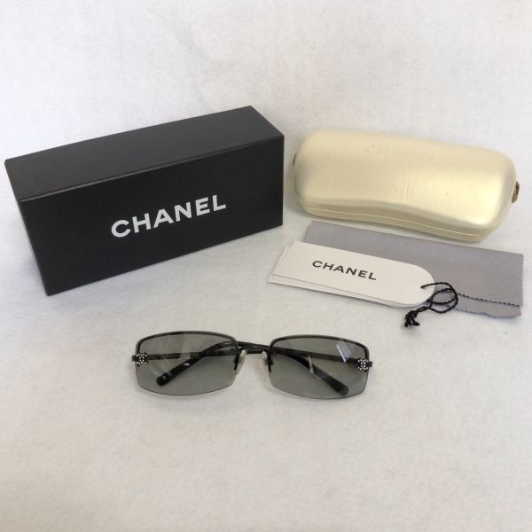 CHANEL シャネル シェイプ サングラス（フレーム素材（眼鏡）セル 
