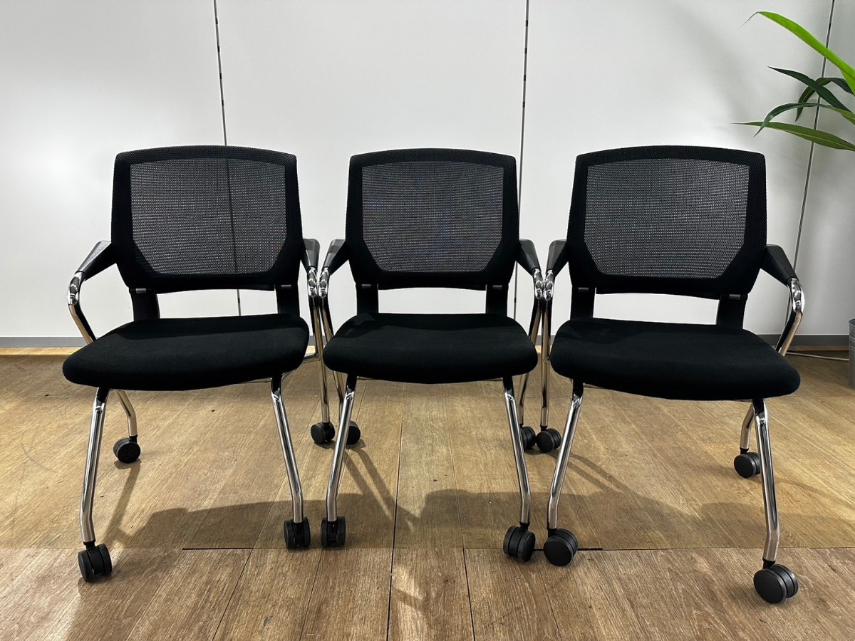 コクヨ サテリテ ブラック 事務 椅子 ミーティングチェア ネスティングチェア 並行スタック メッシュ 中古