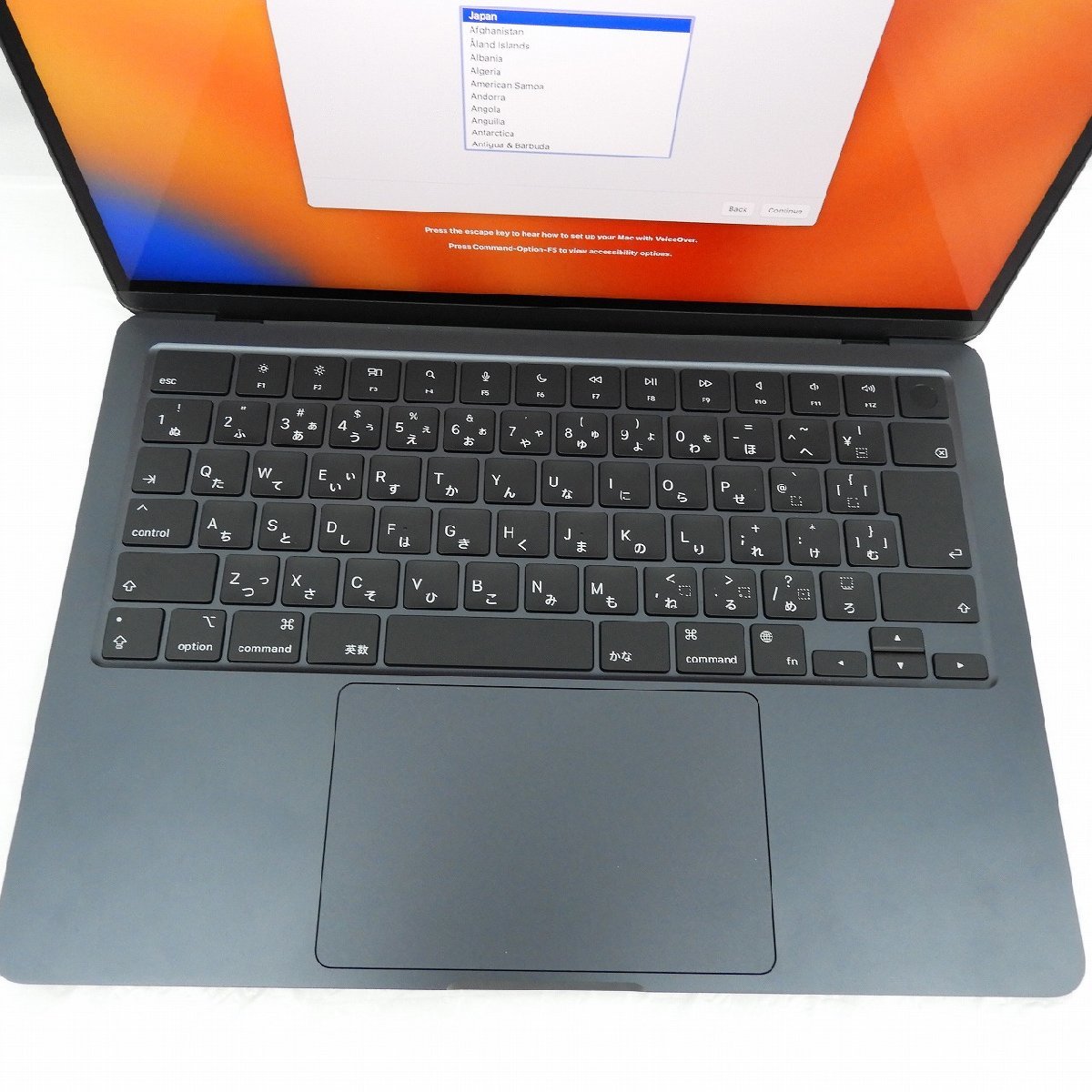 美品】Apple アップル ノートパソコン MacBook 2022 MN703J/A 