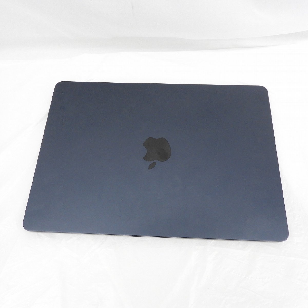 美品】Apple アップル ノートパソコン MacBook 2022 MN703J/A 