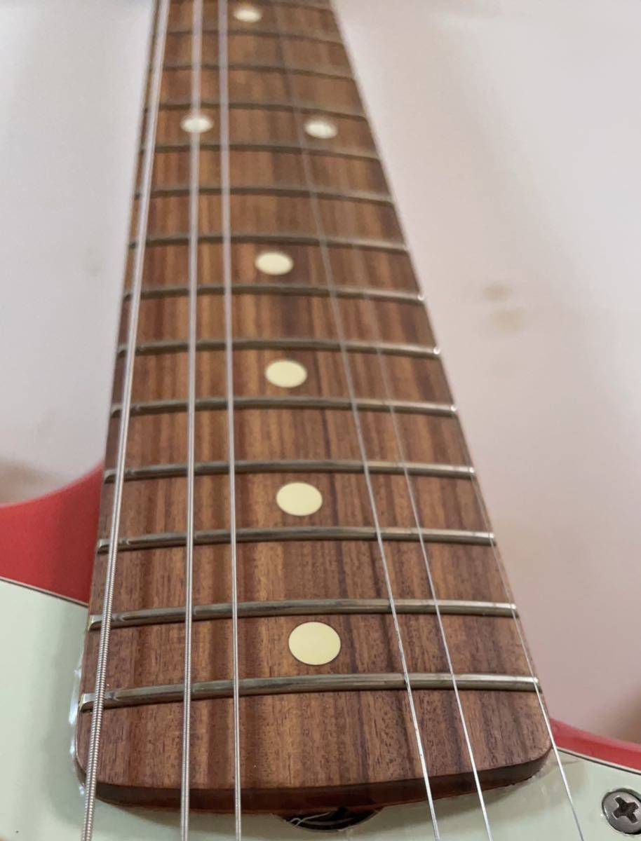 ラッカーフィニッシュ Fender Mexico '60s Stratocaster Fiesta Red