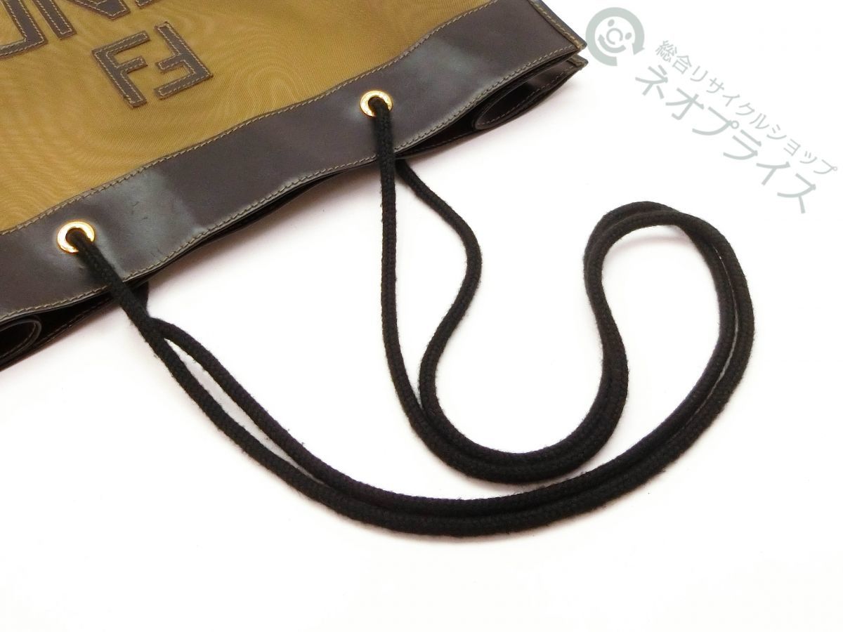 FENDI フェンディ ショルダーバッグ メッシュ 斜め掛け デカロゴ