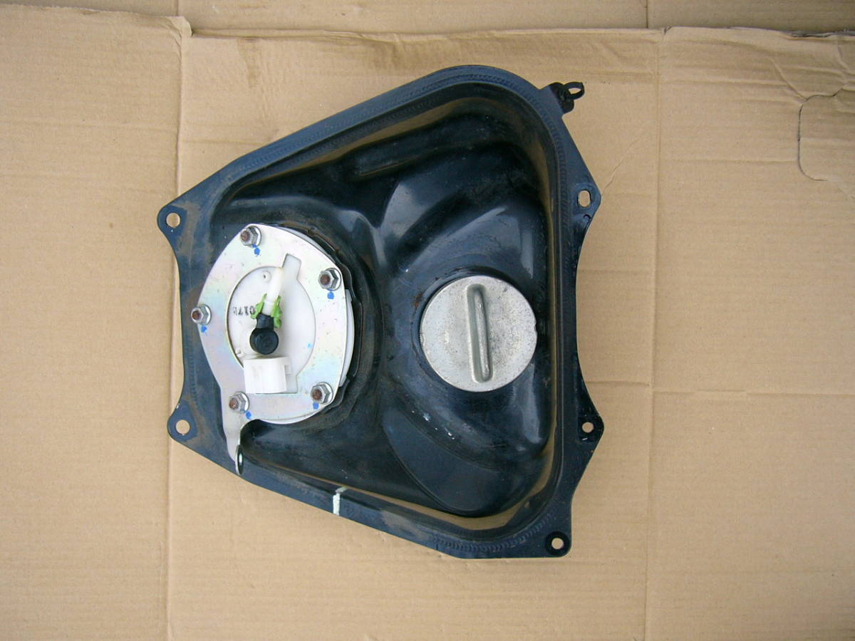 ディオ　DIO　チェスタ　AF68前期　タンク　フューエルポンプ　センサー