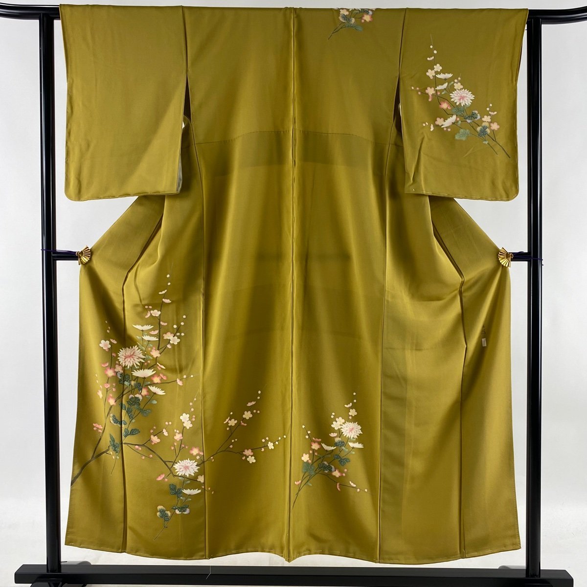 付下げ 秀品 落款 枝花 黄土色 袷 身丈154cm 裄丈62.5cm S 正絹 【中古】