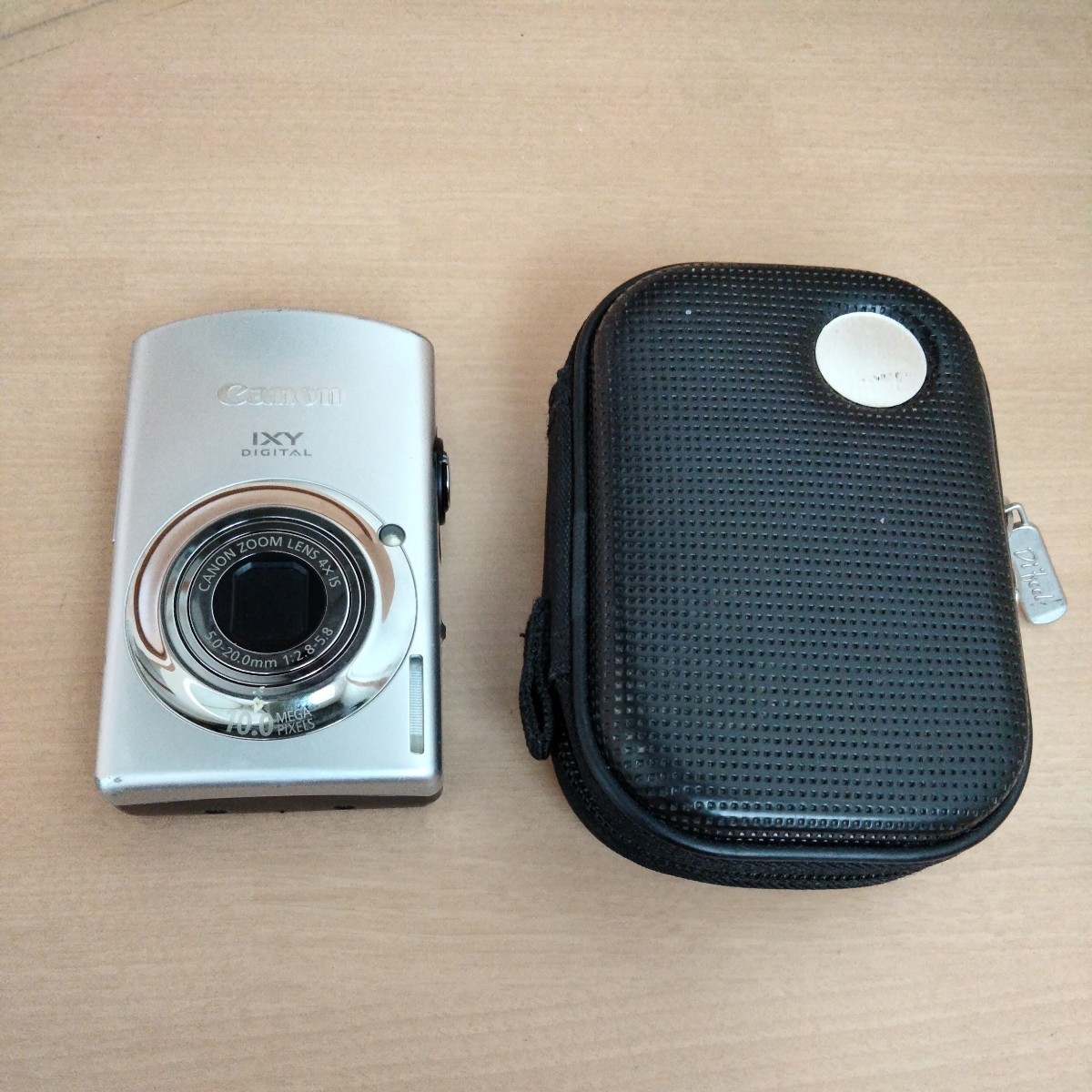 大得価，限定SALE Canon キヤノン デジタルカメラIXY 920IS ケース付き