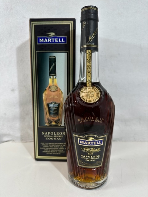古酒・未開栓】 マーテル ナポレオン スペシャル リザーブ 700ml 箱