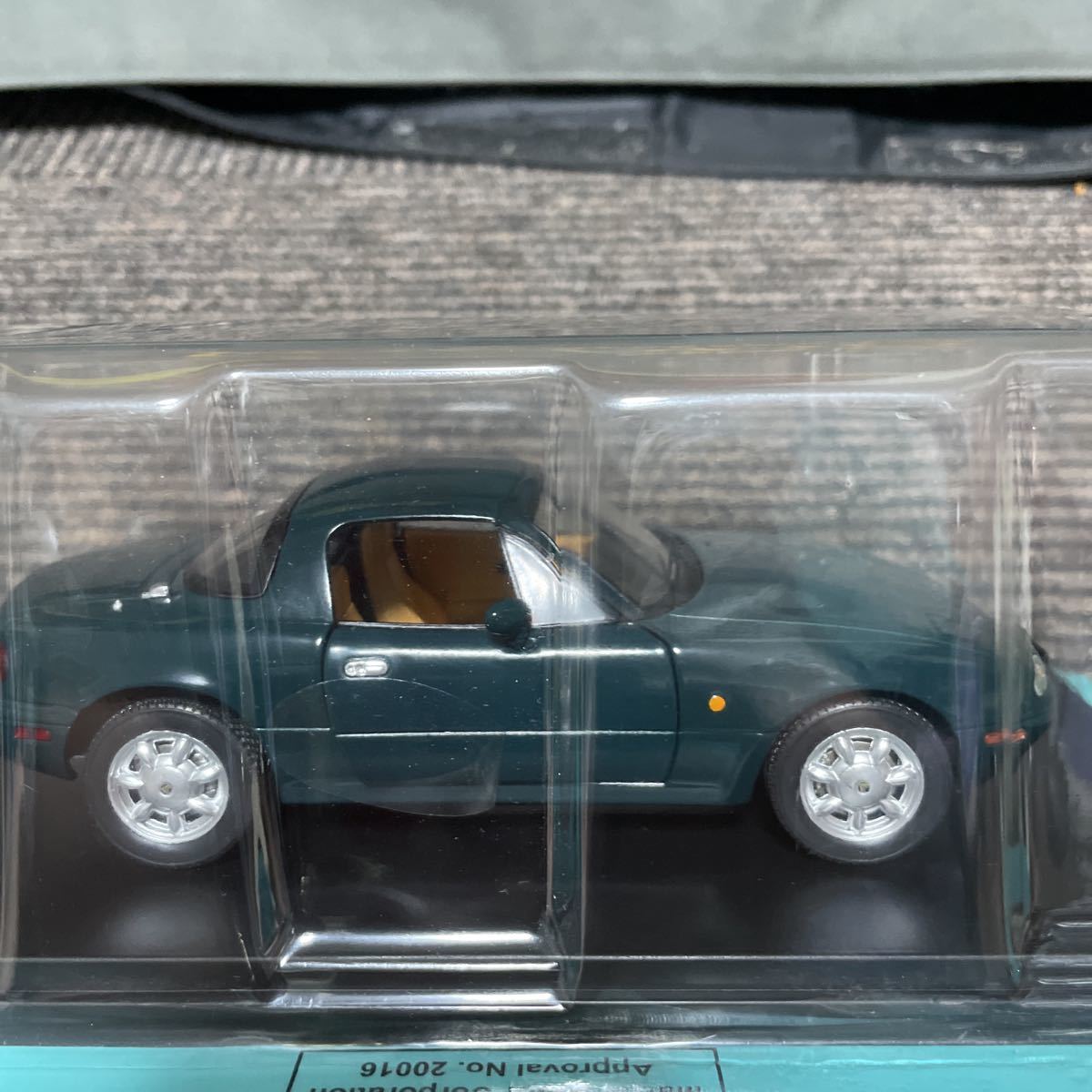 アシェット 国産名車コレクション 1⁄43 Mazda Eunos Roadster