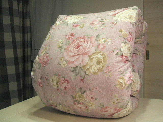 新品＊洋服用素材使用二層式キルト暖か縫製生地＊四つ星エクセル＊フランス産ダウン１，３キロに増量＊高級羽毛ふとん（シングル.ピンク）