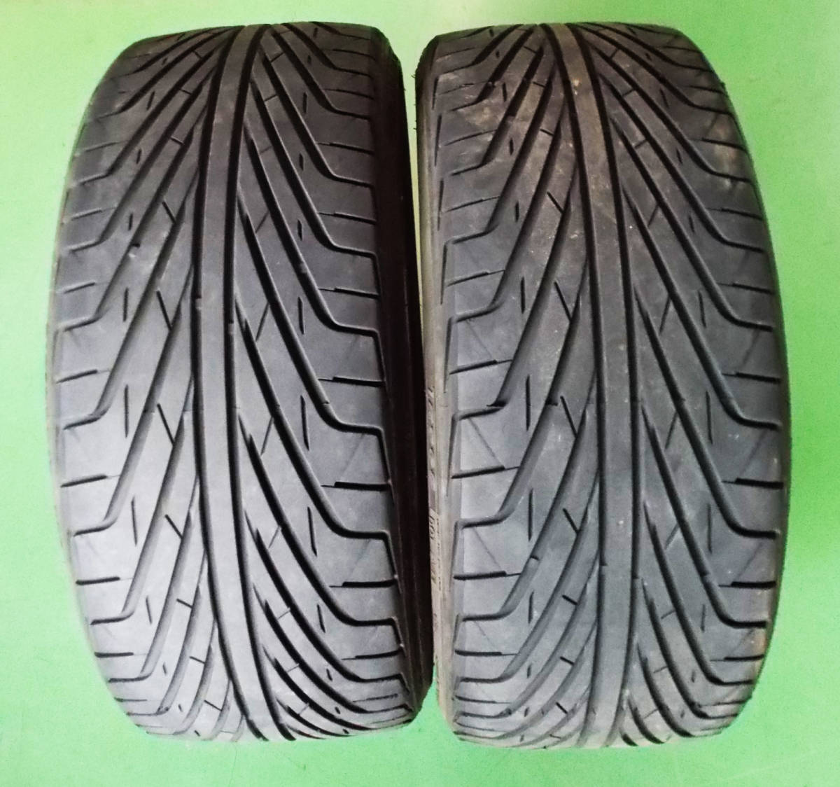 中古タイヤ 19インチ 215/35R19 トライアングル TR968 2本セット 2015 