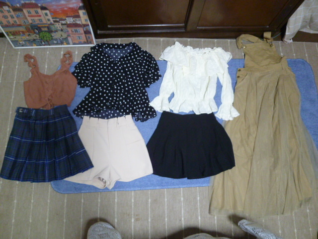 女子大生の洋服まとめ売り51枚　1　　制服　女装　福袋