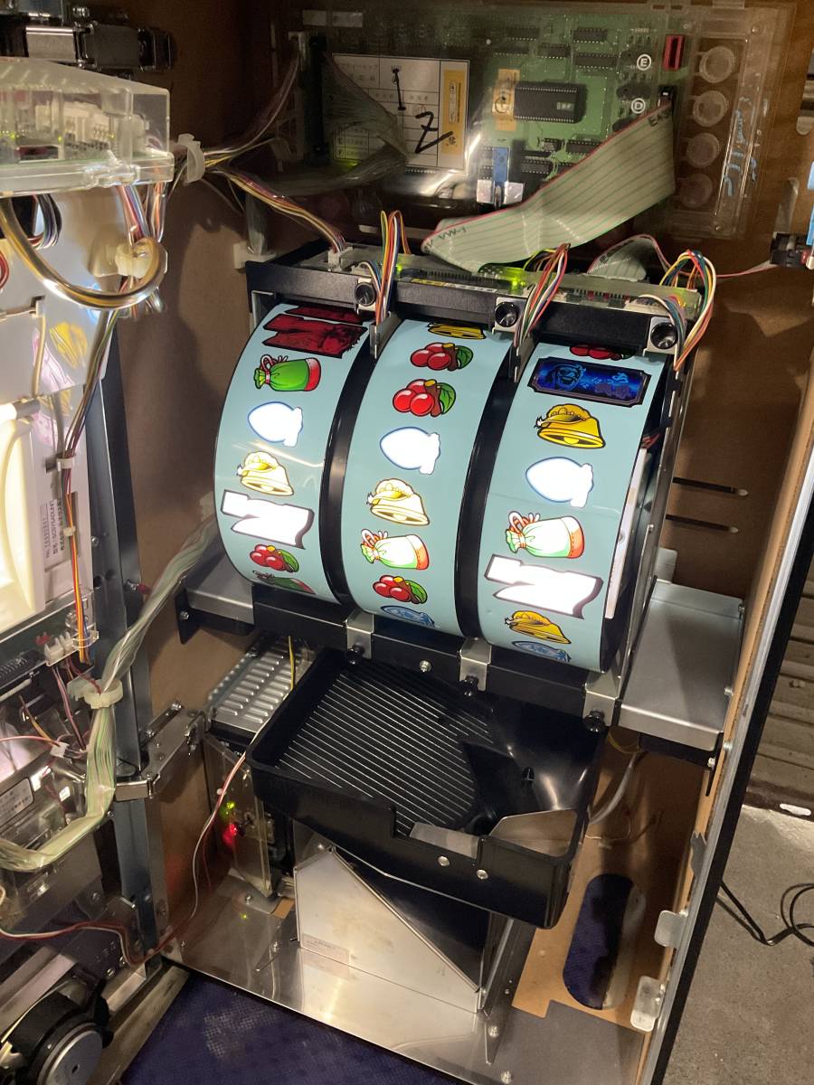 ロデオ☆俺の空 / スロット / コイン不要機 コインレス / ドアキー 設定キー付き (L) ☆