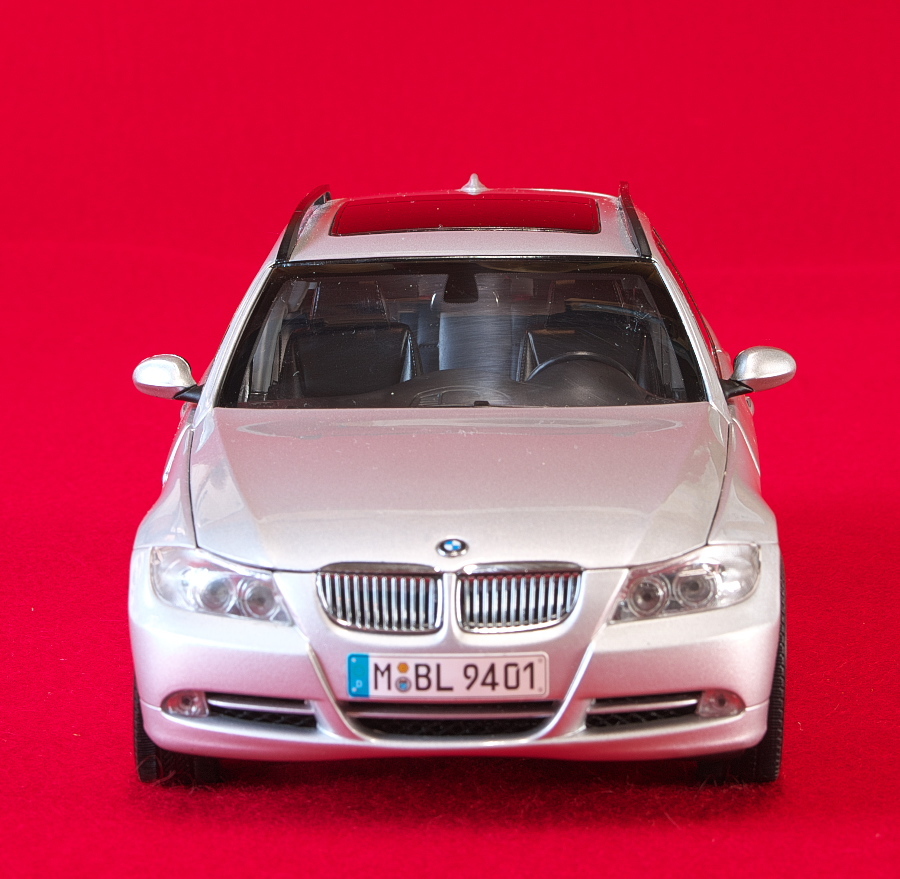 京商 Kyosho BMW 3シリーズ ツーリング E90 1/18 ミニカー シルバー