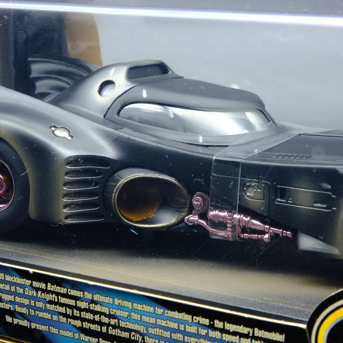 美品】 バットモービル 1/18 バトルダメージ ホットウィール HOT