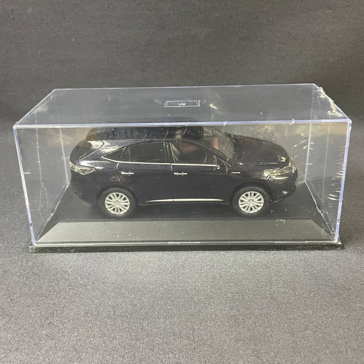 非売品 未開封 トヨタ ハリアー ミニカー 1/30 スパークリングブラック