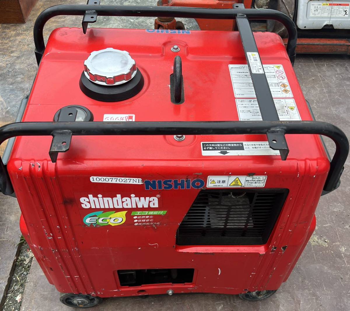 K200 イーノウ インバーター発電機 定格出力3.2kVA タンク容量6L 