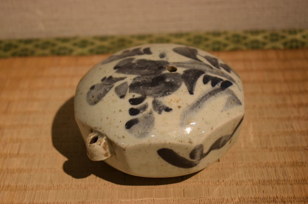 【GE】Y2127【コレクター所蔵品】時代 李朝染付角水滴 /中国美術 骨董品 時代品 美術品 古美術品 古陶 中国古玩 朝鮮美術