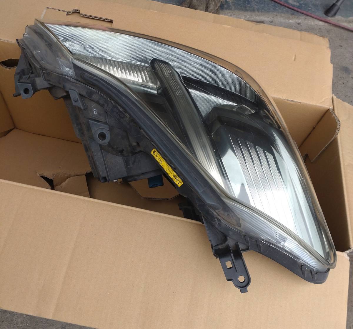 クラウン ロイヤルサルーン 右 ヘッドライト STANLEY P7078 GRS200 クラウン STANLEY GRS202 2Y-1575★HID クラウン★右ヘッドライト HID右ヘッドライト右ライト
