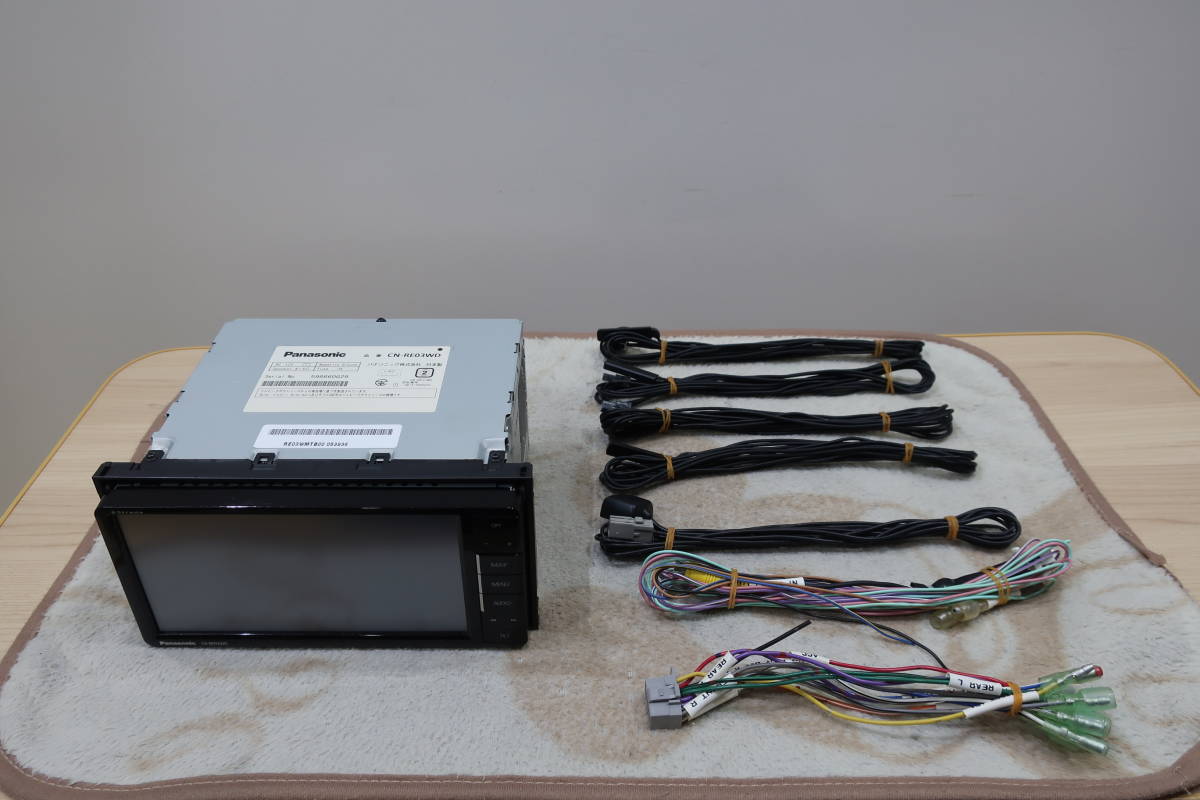 ☆5761☆ パナソニック ストラーダ CN-RE03WD Bluetooth ストラーダ