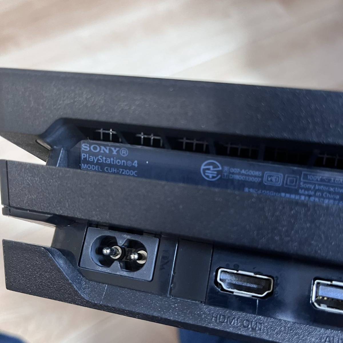 1円〜 動作確認/初期化済 箱無 PS4 CUH-7200B 本体 ジェット・ブラック