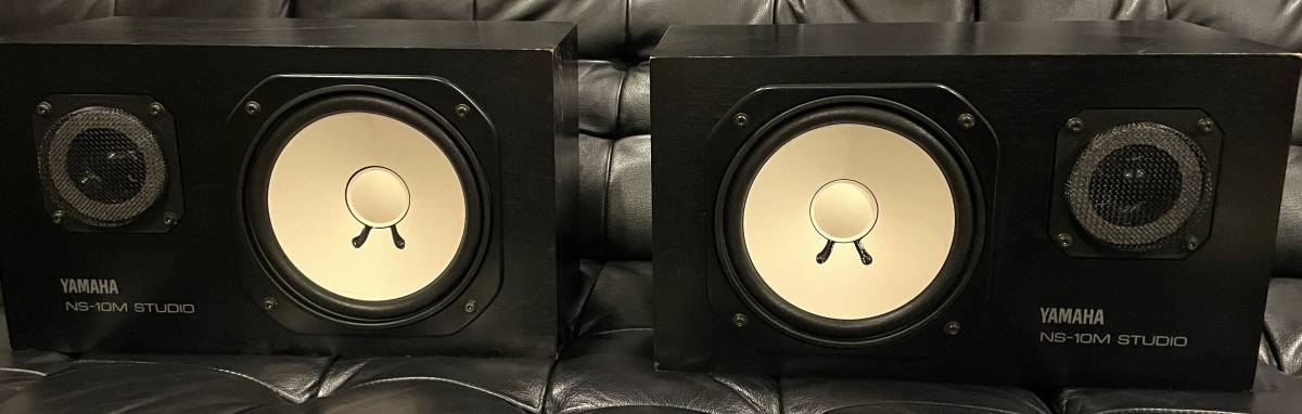 // YAMAHA NS-10M STUDIO //