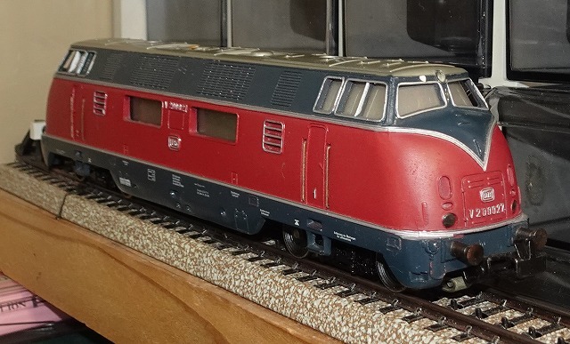  Marklin メルクリン3021 み ライト片側点灯せず 走行は安定しています(外国車輌)｜売買されたオークション情報、yahooの商品情報をアーカイブ公開 - オークファン 外国車輌