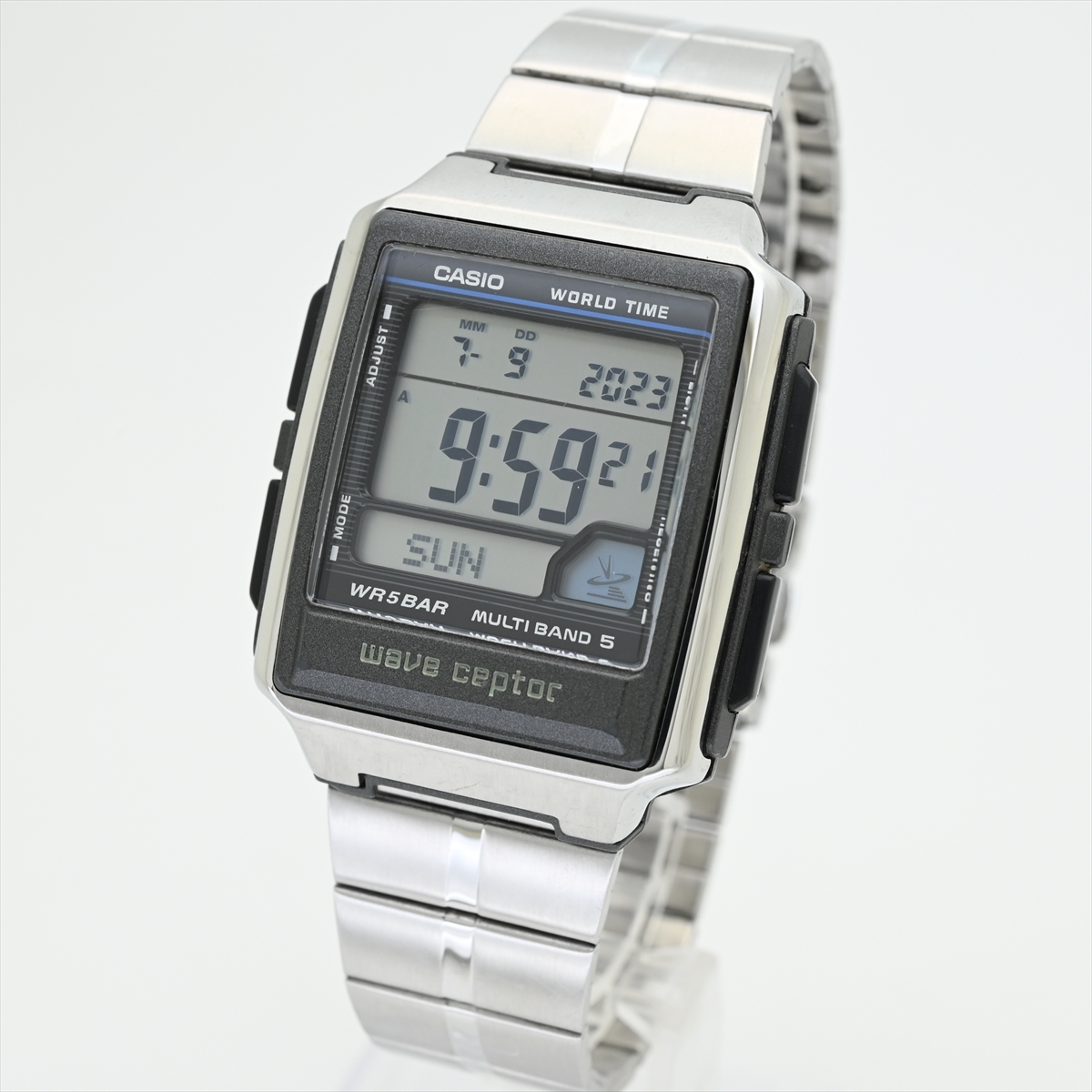 カシオ/WAVE CEPTER●電波時計 5気圧防水 マルチバンド5 ワールドタイム バックライト付 アラーム 角型 メンズ 腕時計 WV-59J 1円～