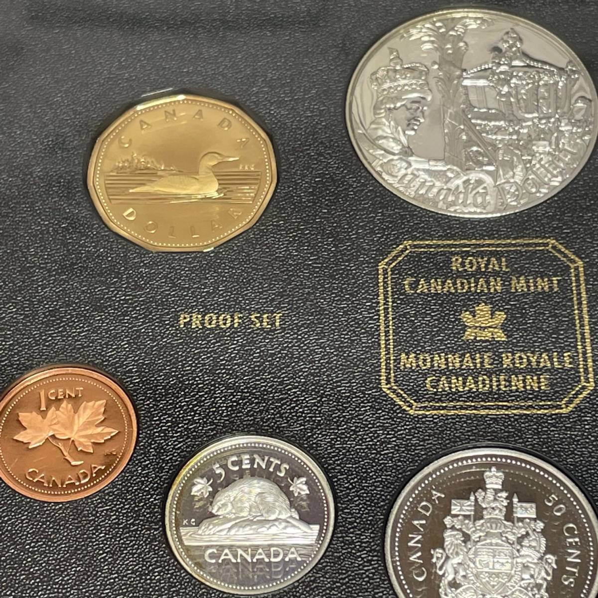 2002年 カナダ貨幣 プルーフセット ⁄ Golden Jubilee 8枚 - メルカリ