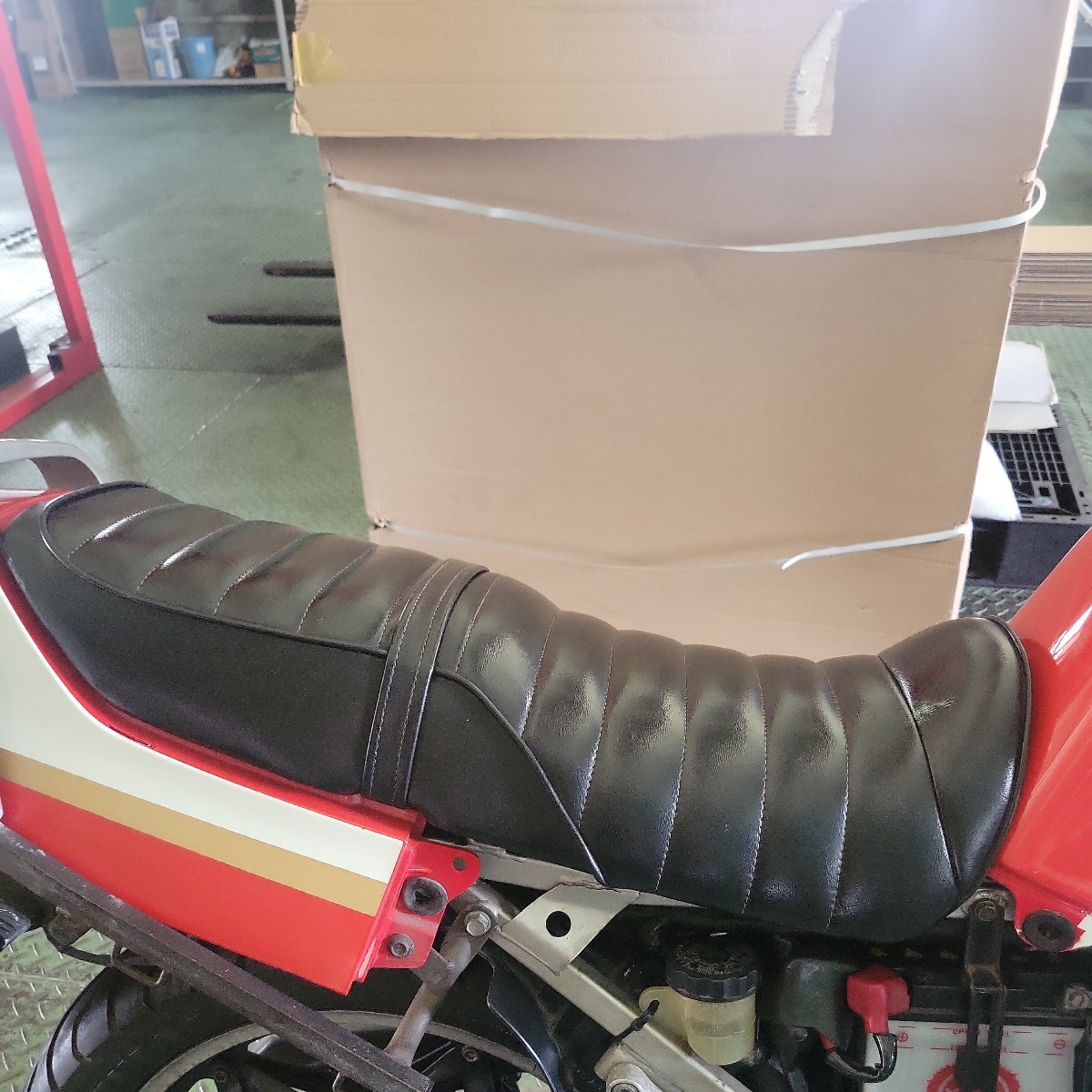 CBR400F タックロールシート 破れなし。(純正品)｜売買された 