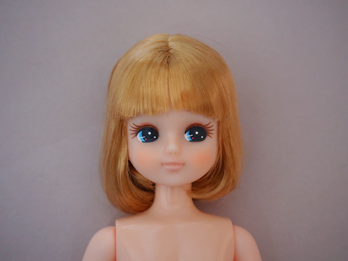 リカちゃんキャッスル リカちゃん - 赤いカメラモデル メルカリ 公式