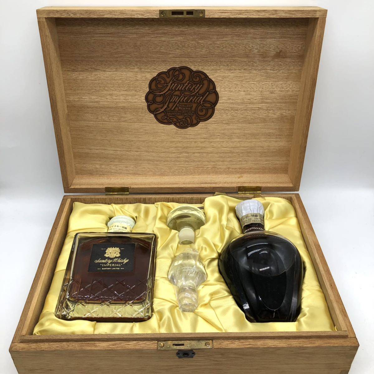 F-19 古酒 SUNTORY サントリー ウイスキー WHISKYクリスタル