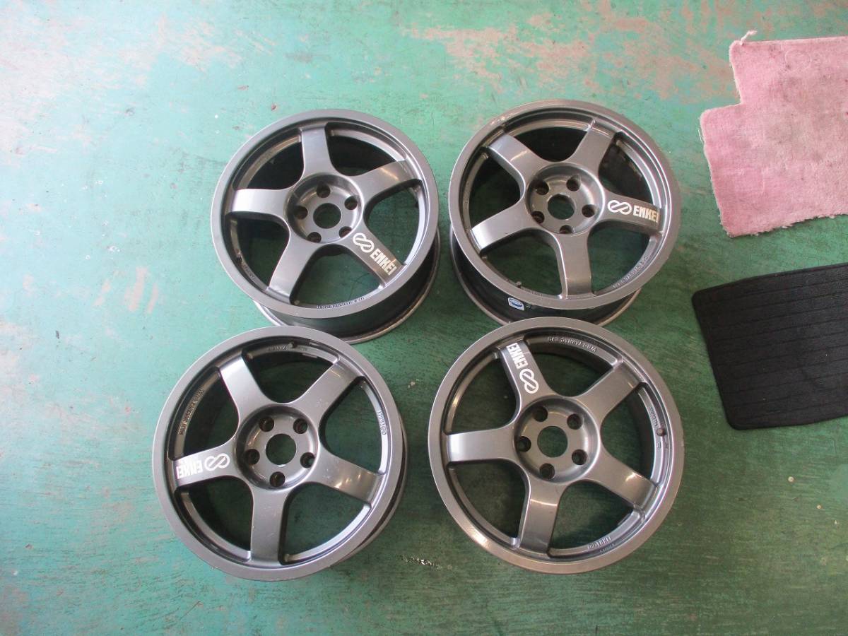 車 ENKEI RPF1 2本 4H PCD100 17インチ7J+35着払い