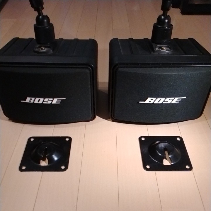 BOSE 111AD 吊り下げ金具あり 良品 スピーカー BOSE 111AD スピーカー