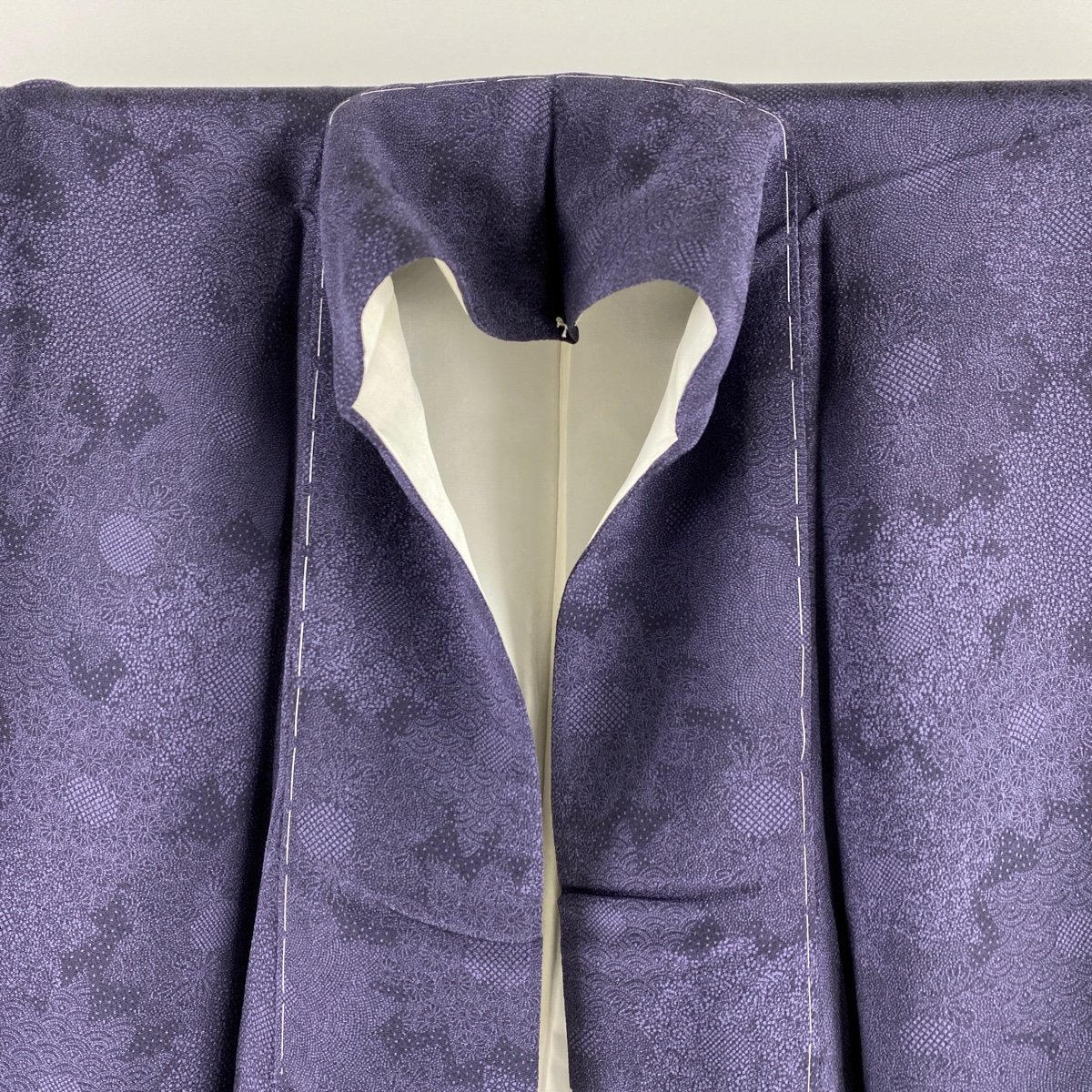 江戸小紋 美品 逸品 人間国宝 中村勇二郎 落款 草花 青海波 濃紫 袷