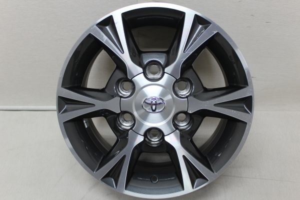 トヨタ 200系 ハイエース 純正 15インチ 6J +35 139.7 6穴 1本のみ 傷