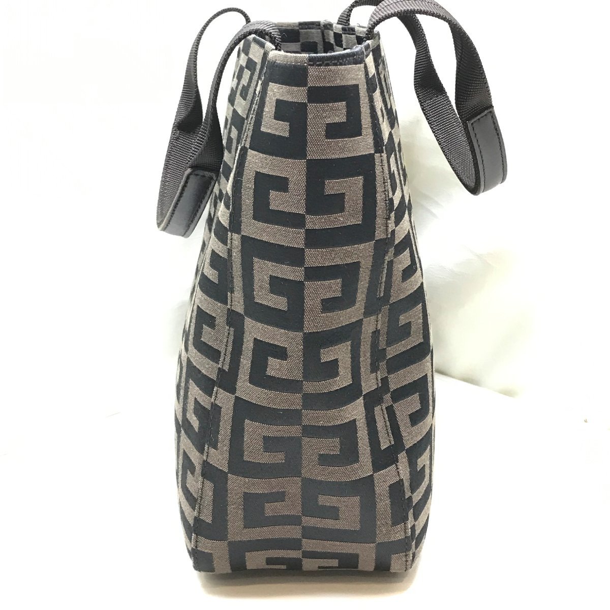GIVENCHY トートバッグ ハンドバッグ 4Gロゴ 総柄 肩掛け タッセル GIVENCHY トートバッグ ハンドバッグ 4Gロゴ 総柄 肩掛け タッセル