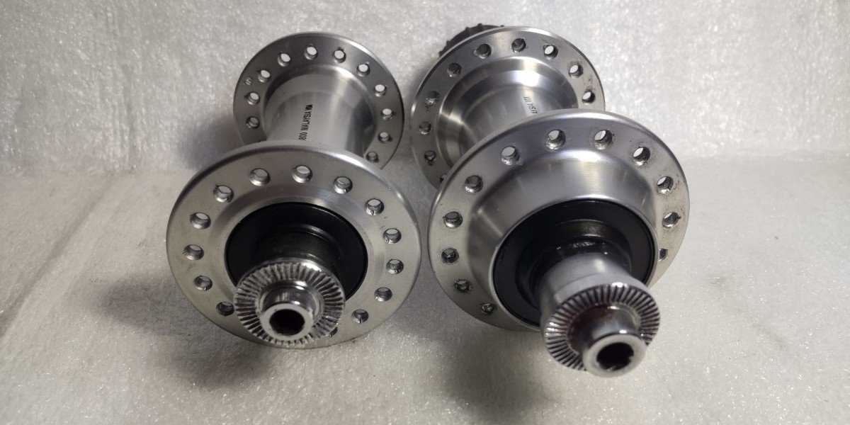 シマノ SHIMANO 105 フロントハブ HB-5800 32H リヤフリーハブ FH-5800 